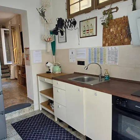 Stone House Vito With A Terrace & Sea View בית נופש
