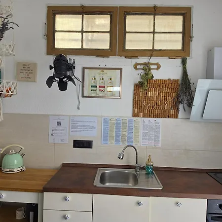 בית נופש Stone House Vito With A Terrace & Sea View *